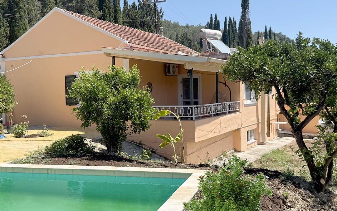 Μονοκατοικία στην Άγιος Γεώργιος, Κέρκυρα — Φωτογραφία 1 από 11