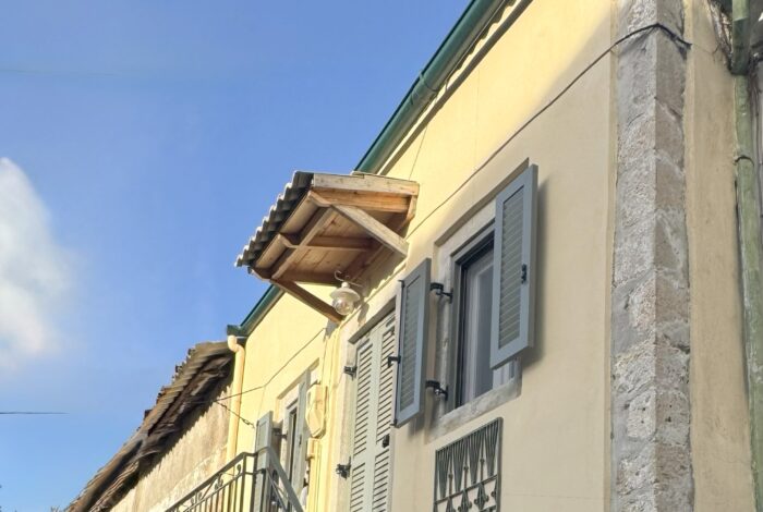 External staircase to the first floor