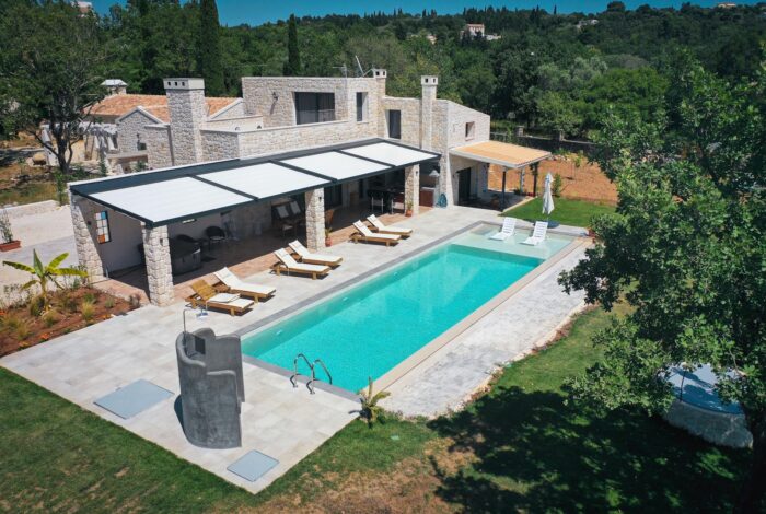 Elegant villa with private pool and hot tub near Corfu town