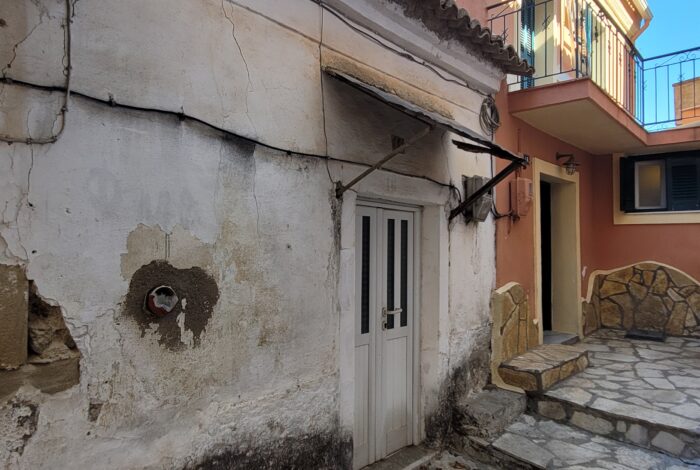 Traditional house for renovation in Chlomos, Corfu