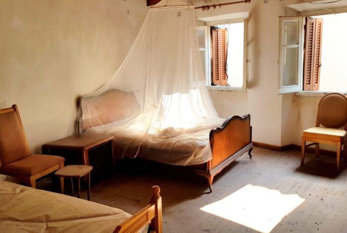 Chlomos village property ideal for conversion into holiday home or residence