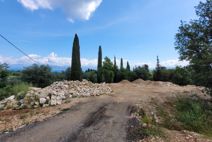 Flat plot for sale in Kassiopi Corfu with distant sea view and easy access