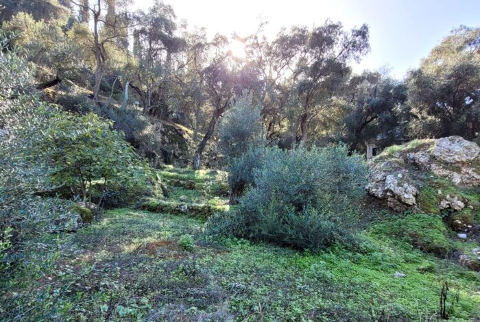 Investment plot in West Corfu, just 1km from the beach