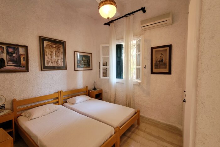 Cozy double bedroom in second house of the complex
