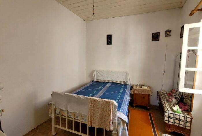 First-floor bedroom with access to sea-view terrace
