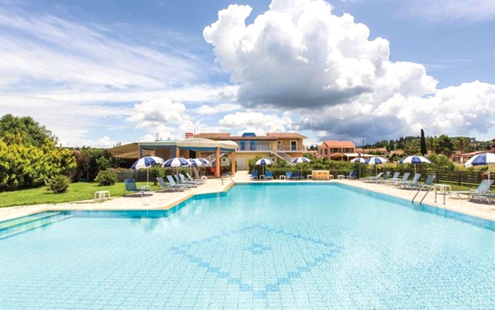 Apartment complex for sale in Sidari Corfu with swimming pool
