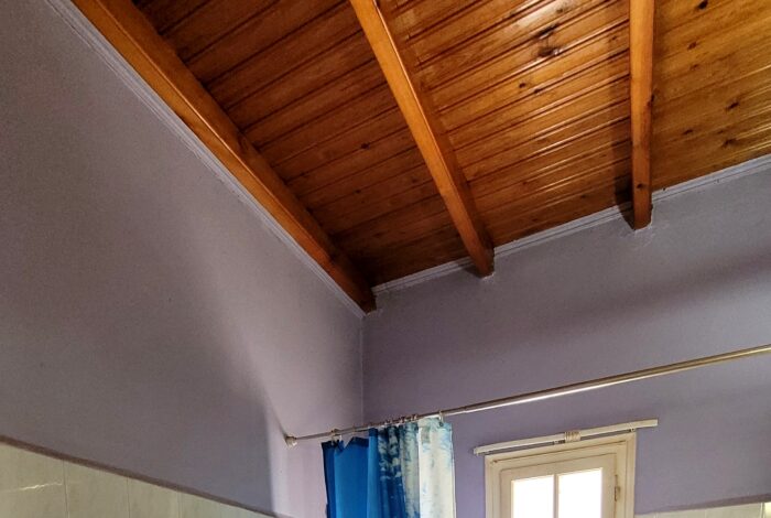 Bathroom with bathtub in rural Corfu property for sale