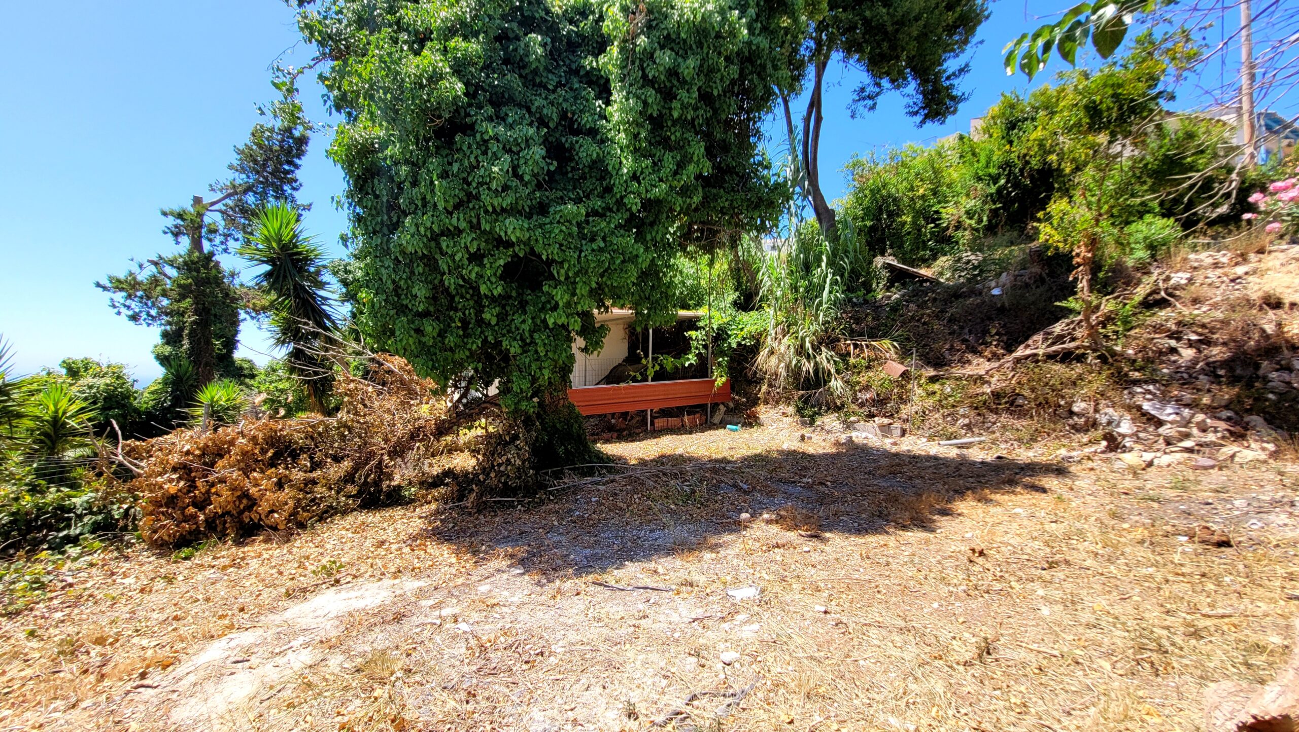 Chlomos Corfu property with 467 sqm plot and Ionian Sea views