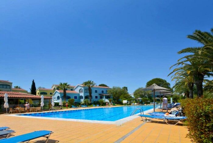 Gouvia apartment near the beach with shared pool