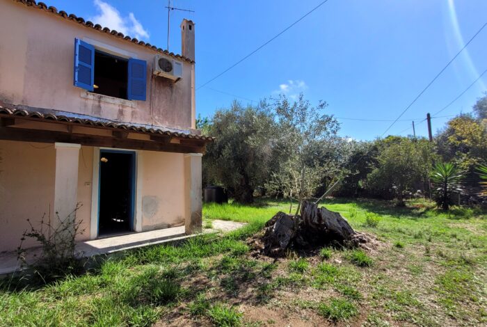 Traditional style maisonette close to the beach in Agios Georgios South Corfu