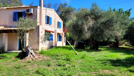 Semi-detached maisonette for sale in South Corfu with two bedrooms and garden