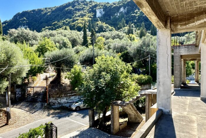 Peaceful Corfu countryside property with parking space