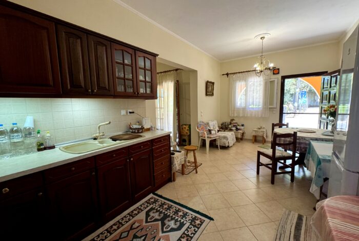 Open plan living room / kitchen of the ground floor apartment