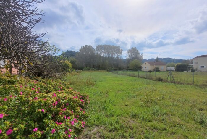 Land with countryside views Magoulades