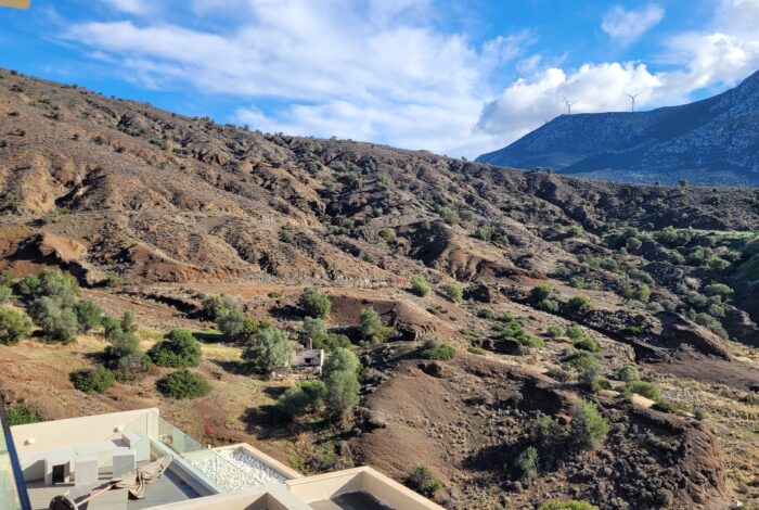 Investment property in Boeotia with expansion potential