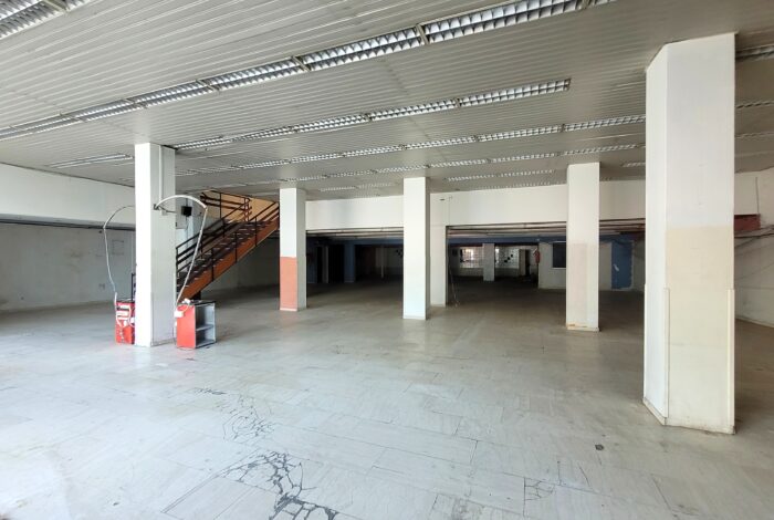 Corfu commercial property requiring full renovation with two floors and mezzanine