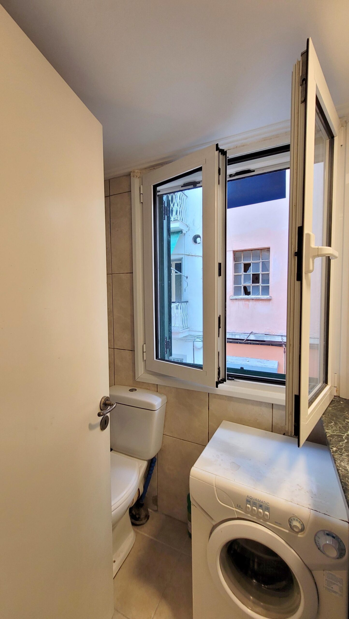 Property for sale in Corfu Town with two bathrooms