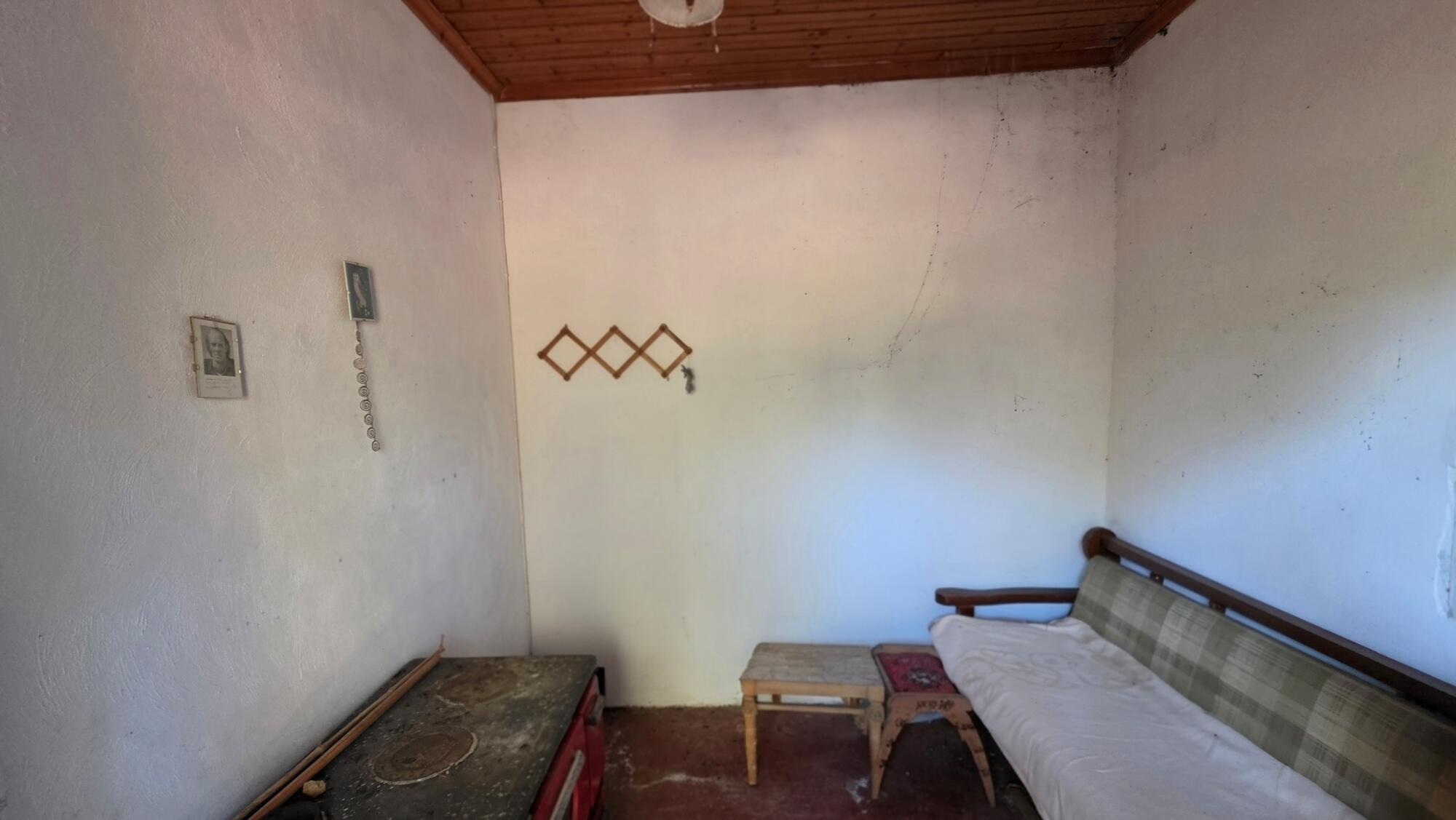 Renovation property with large plot in Agios Georgios Corfu