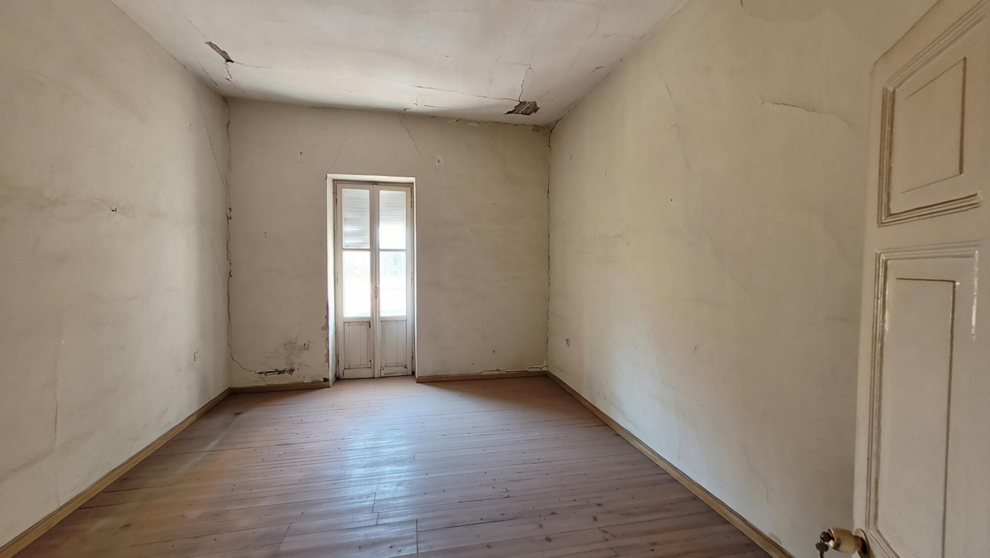 Renovation project with investment potential in Corfu Town