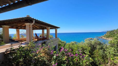 Secluded seaside house with unobstructed sea views in Pentati Corfu